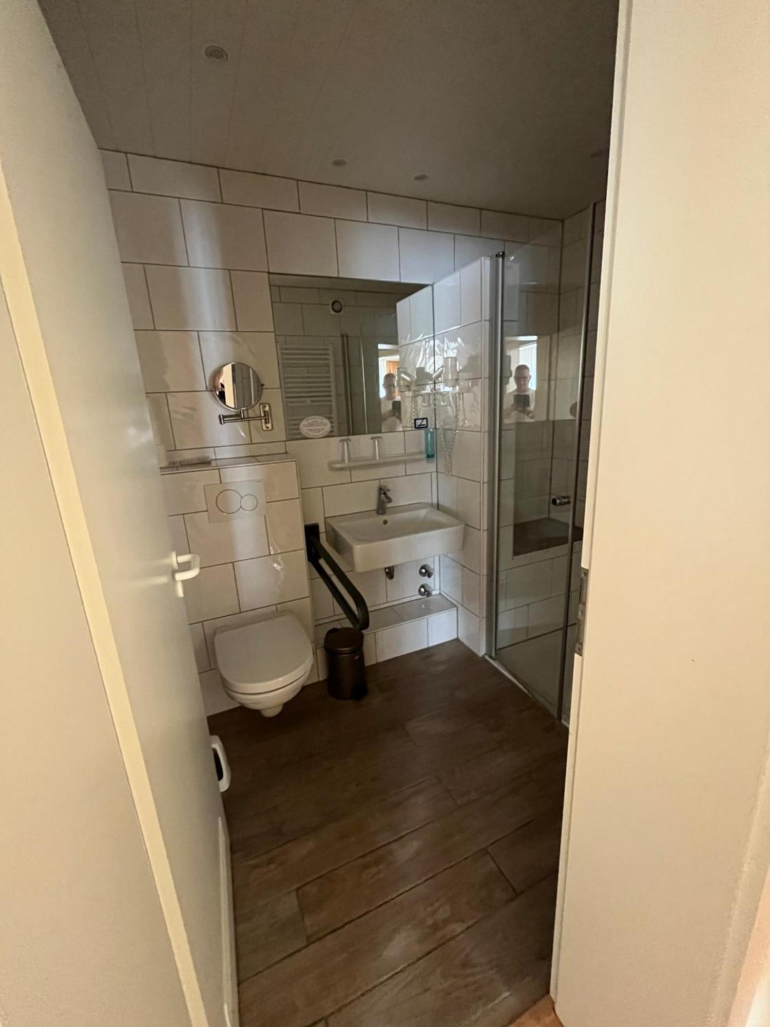 Red Dot Tobias Apartment Hamm  Bagian luar foto
